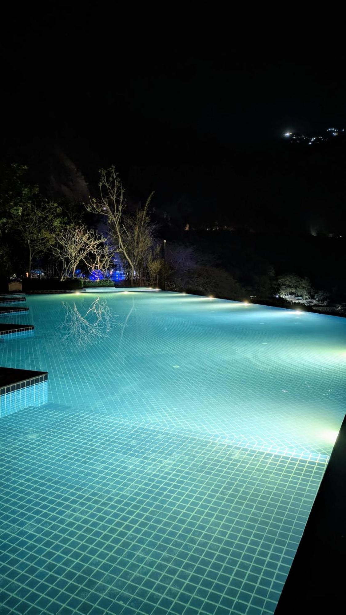 Aloha Serenity Apartments リシケーシュ エクステリア 写真