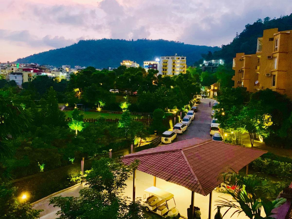 Aloha Serenity Apartments リシケーシュ エクステリア 写真